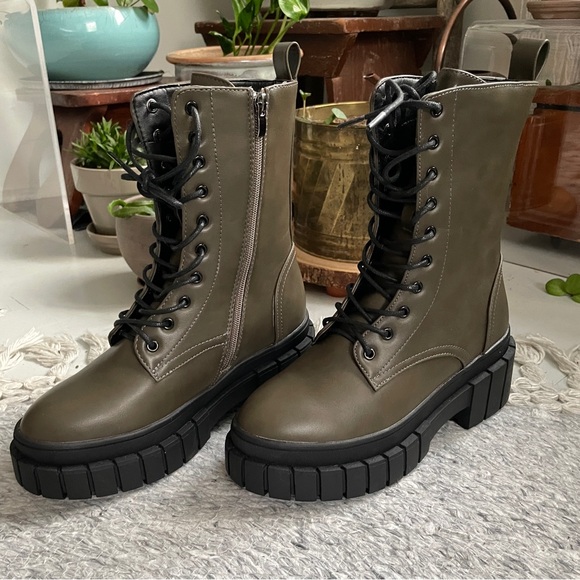 ASOS Truffle Collection chunky lace up ankle boots in khaki (olive green) - Picture 9 of 13